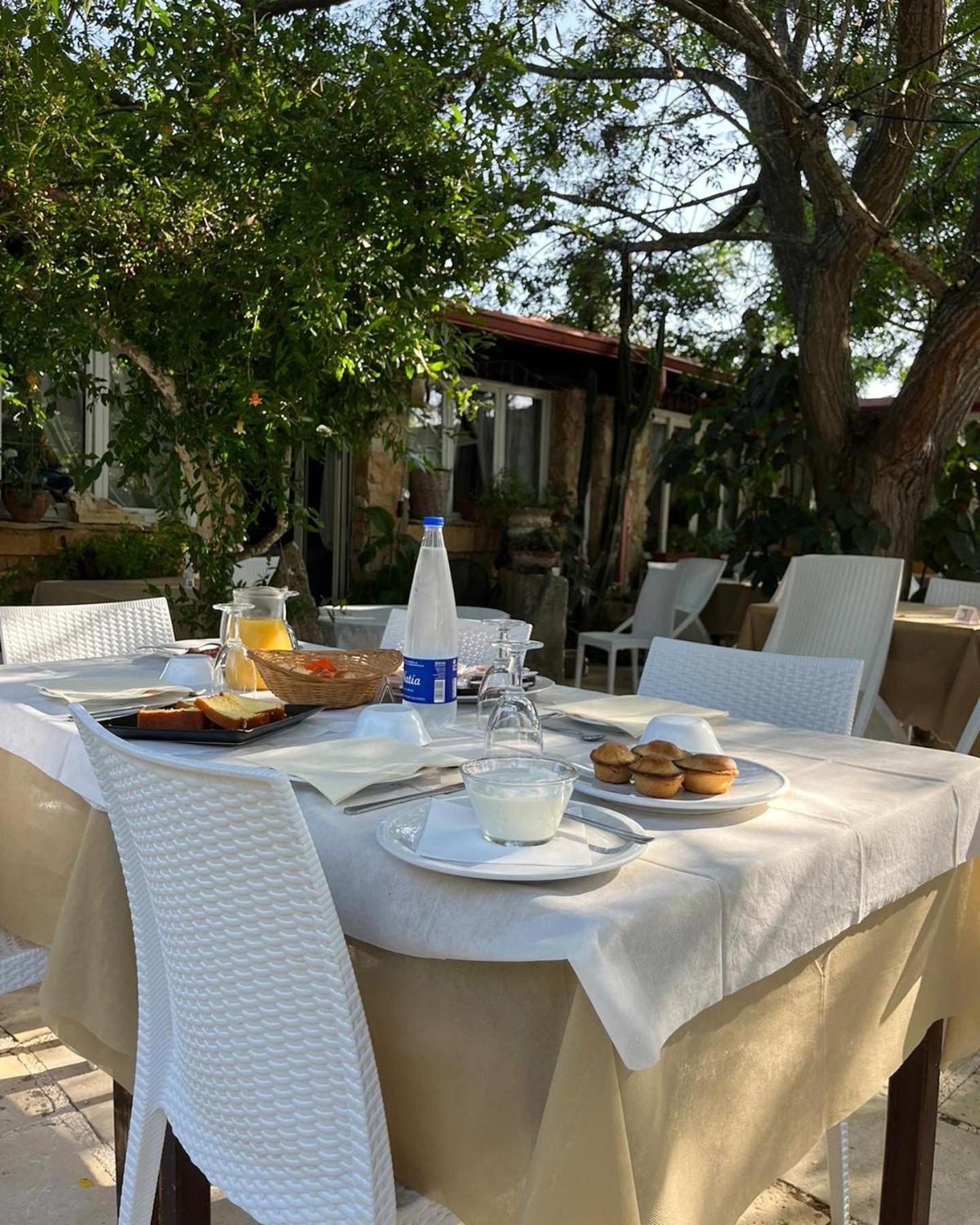 Agriturismo Tenuta La Monaca Aradeo Bagian luar foto
