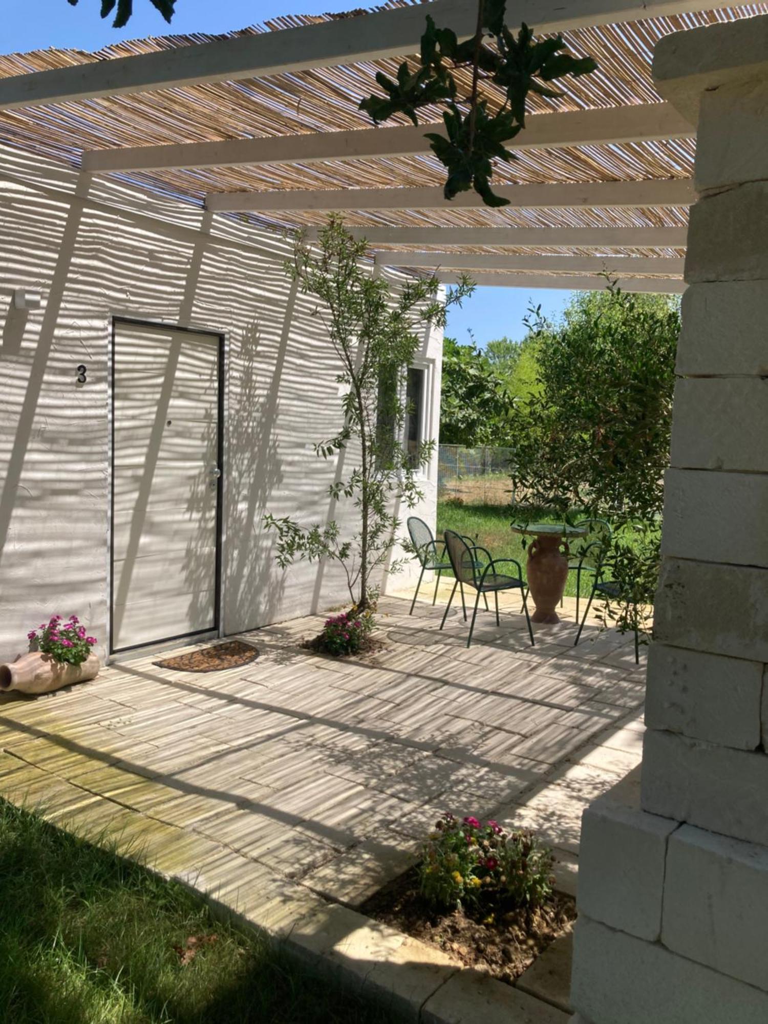 Agriturismo Tenuta La Monaca Aradeo Bagian luar foto